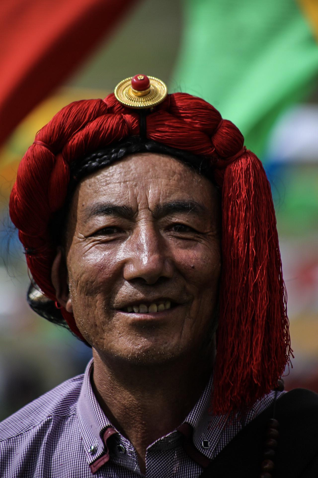 康巴汉子 摄  影:尼玛诺布 图片描述:                     康巴人