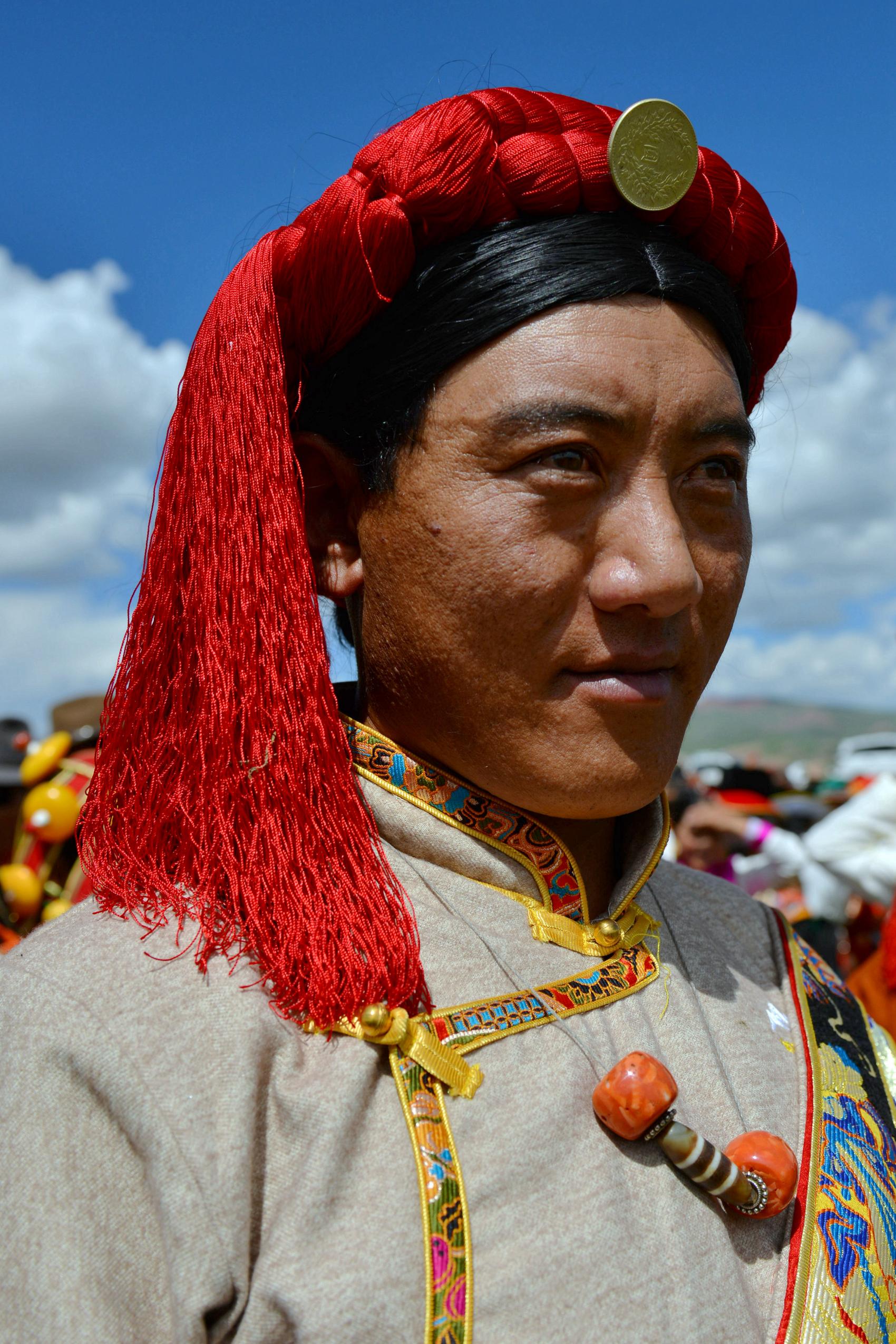 "高原天堂 风情康巴"康巴服饰摄影大赛