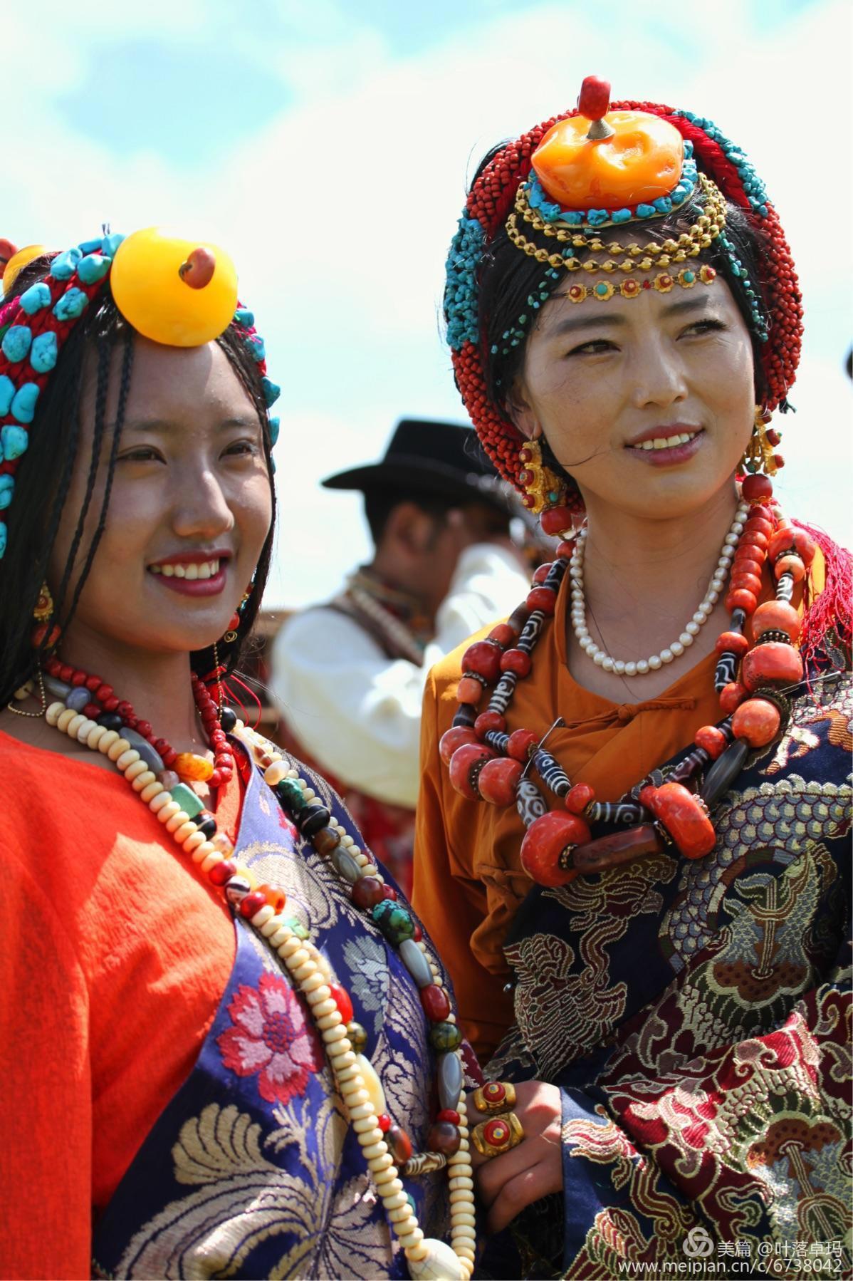 "高原天堂 风情康巴"康巴服饰摄影大赛